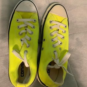 Neon converse